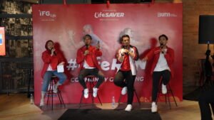 Baik, mari kita susun sebuah artikel informatif dan mendalam tentang olahraga dan komunitas.