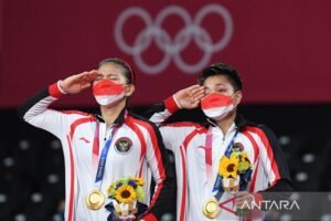 Baik, mari kita telusuri sejarah panjang dan perkembangan menarik dari Olimpiade, sebuah perhelatan olahraga terbesar di dunia.