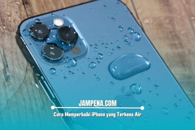 Smartphone Terendam Air? Jangan Panik! Inilah Panduan Penyelamatan Pertama